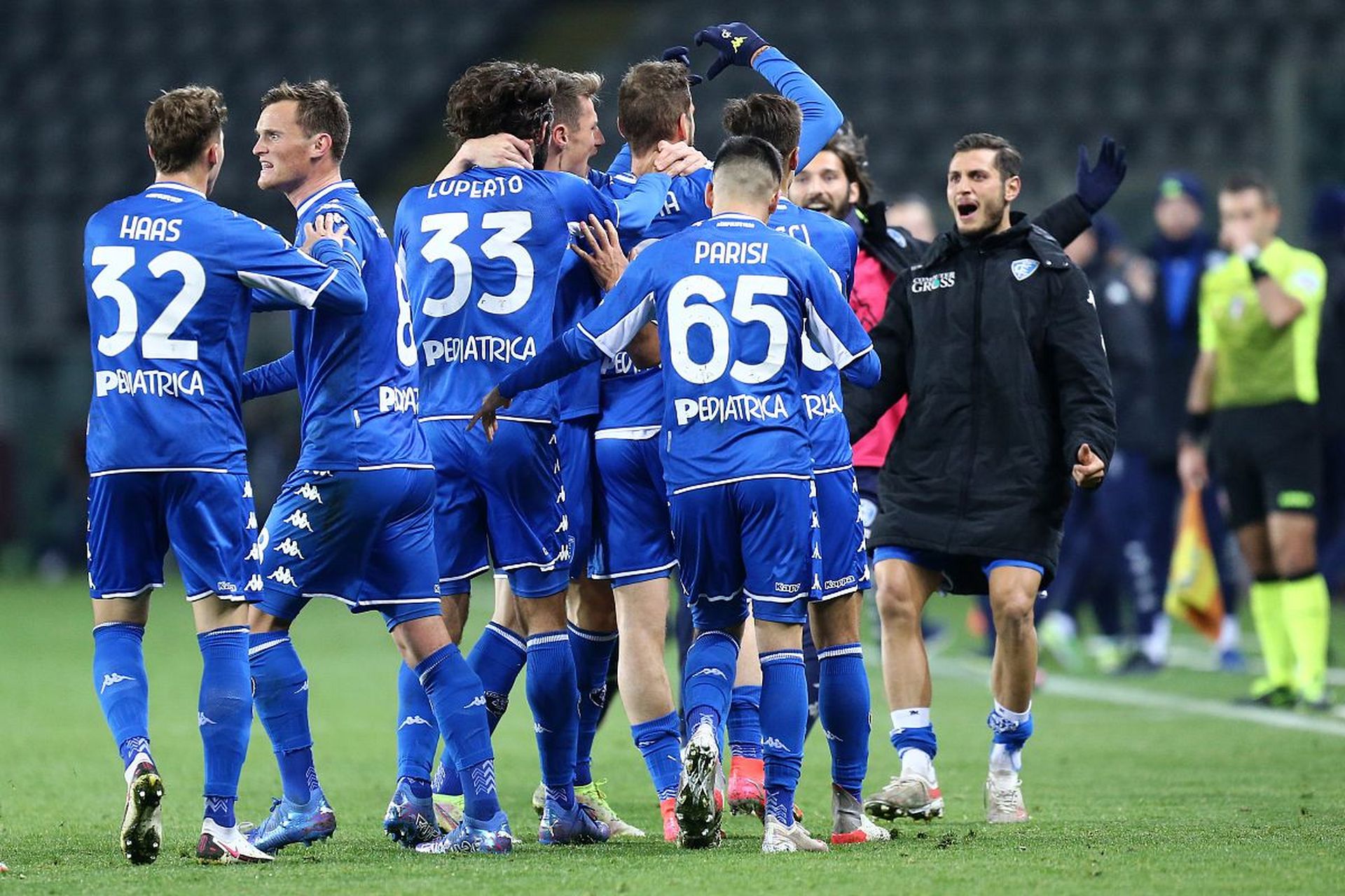 位曾执教多 位曾执教多