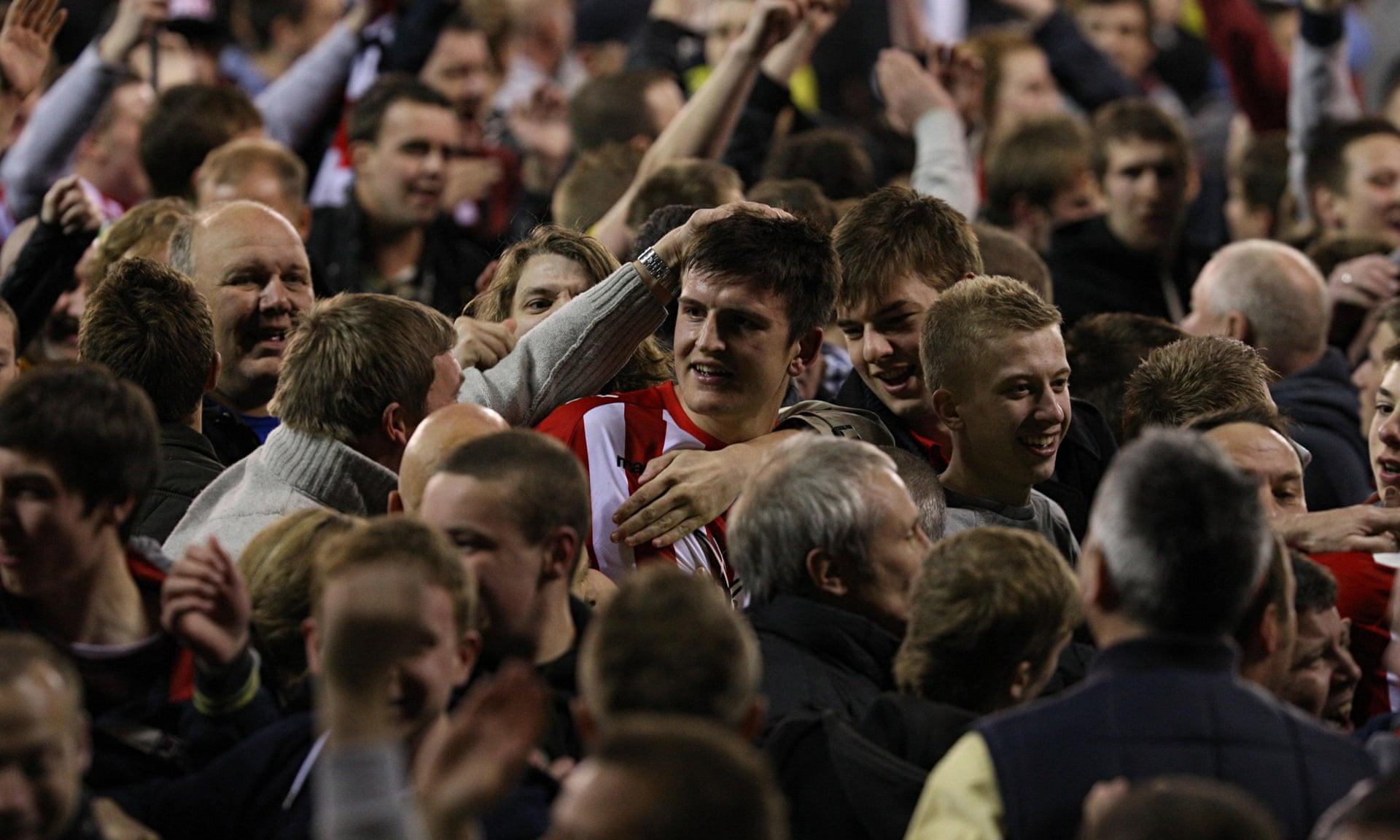 不容小觑的 不容小觑的